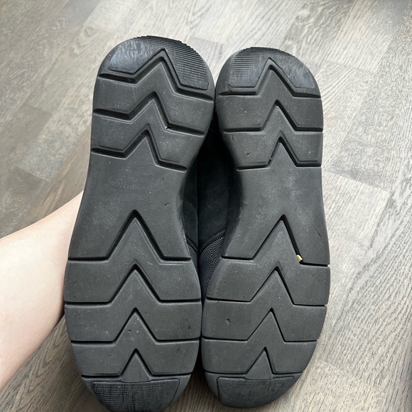 Louis Vuitton sneakers mens size 11 and 12 - Picture 8 of 8